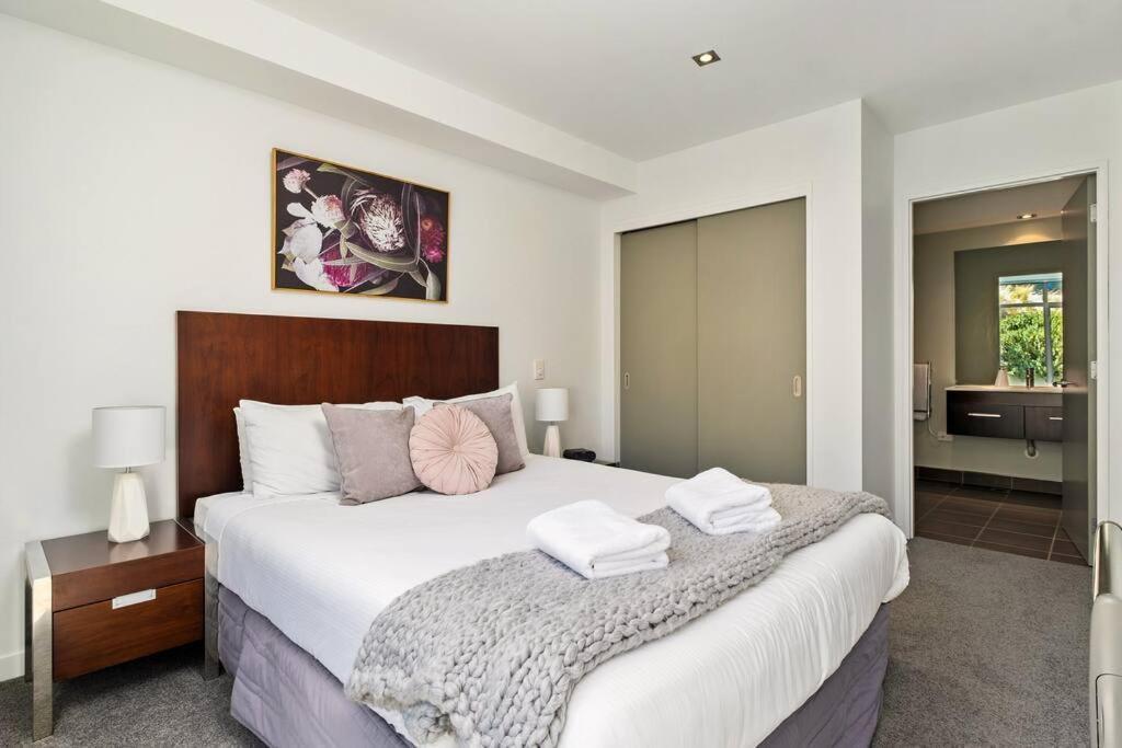 Toru - Eclectic Apartment With Delightful Lake Views 皇后镇 外观 照片